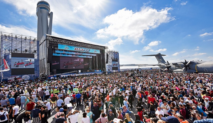 DÜNYANIN EN BÜYÜĞÜ... TEKNOFEST BAŞLADI