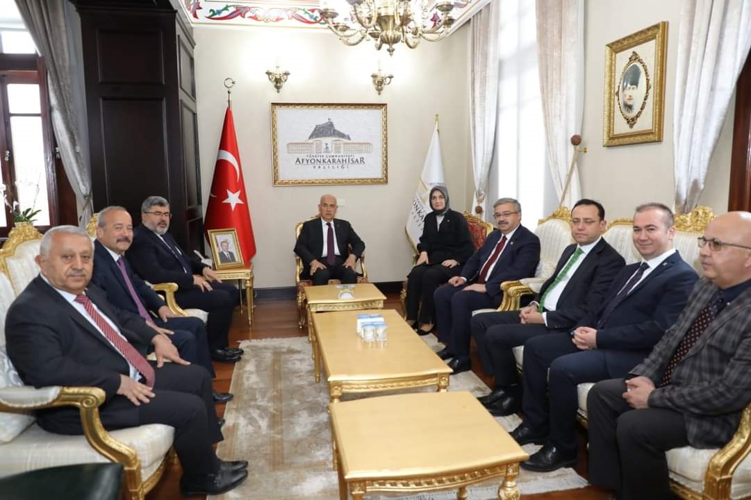 BAKAN KİRİŞÇİ AFYONKARAHİSAR VALİLİĞİ’Nİ ZİYARET ETTİ