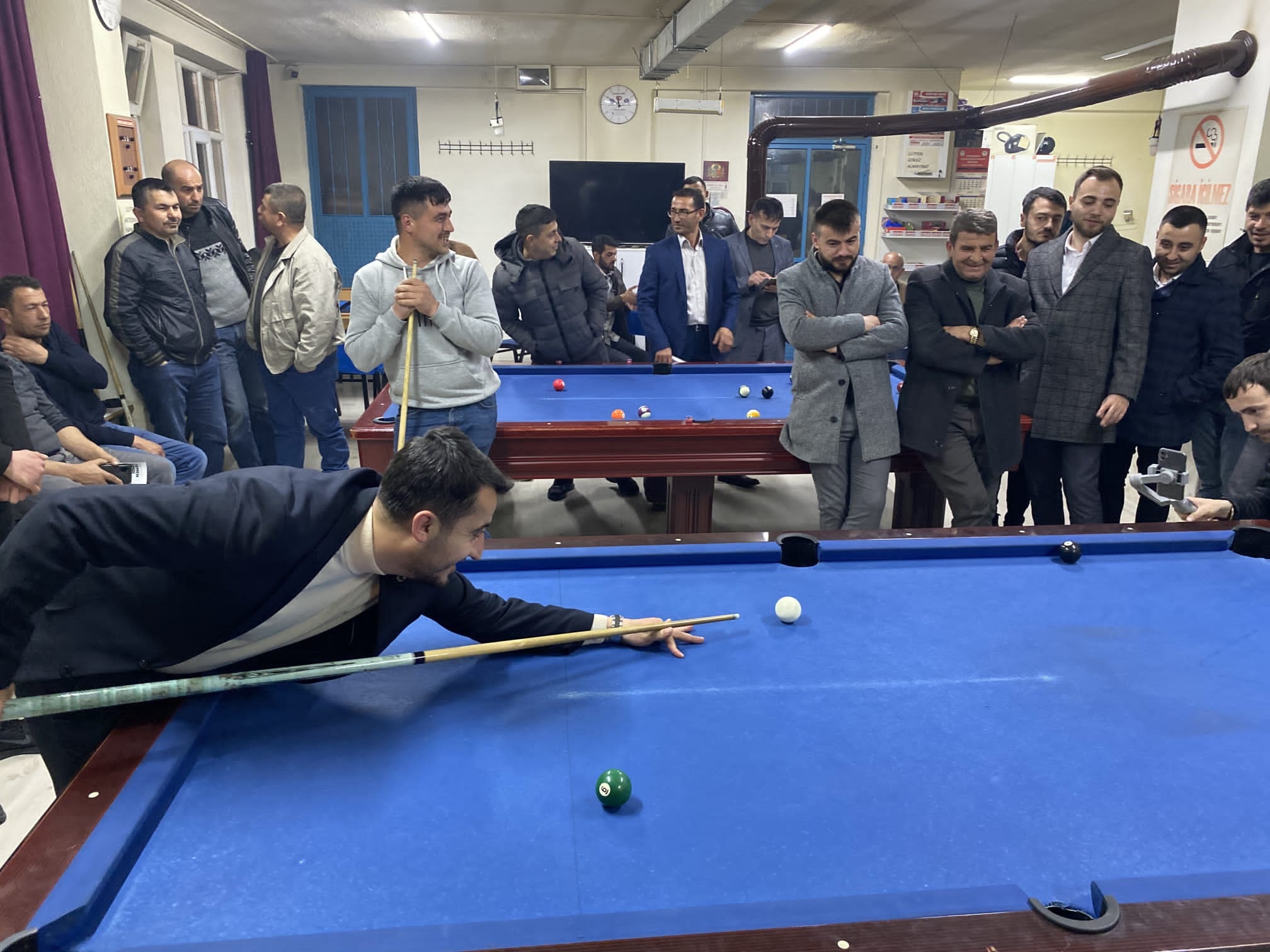 “GİTTİKLERİ HER YERDEN KOVULUYORLAR”