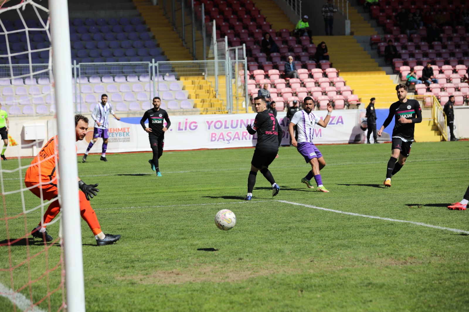 AFYONSPOR TEK GOLLE KAZANDI