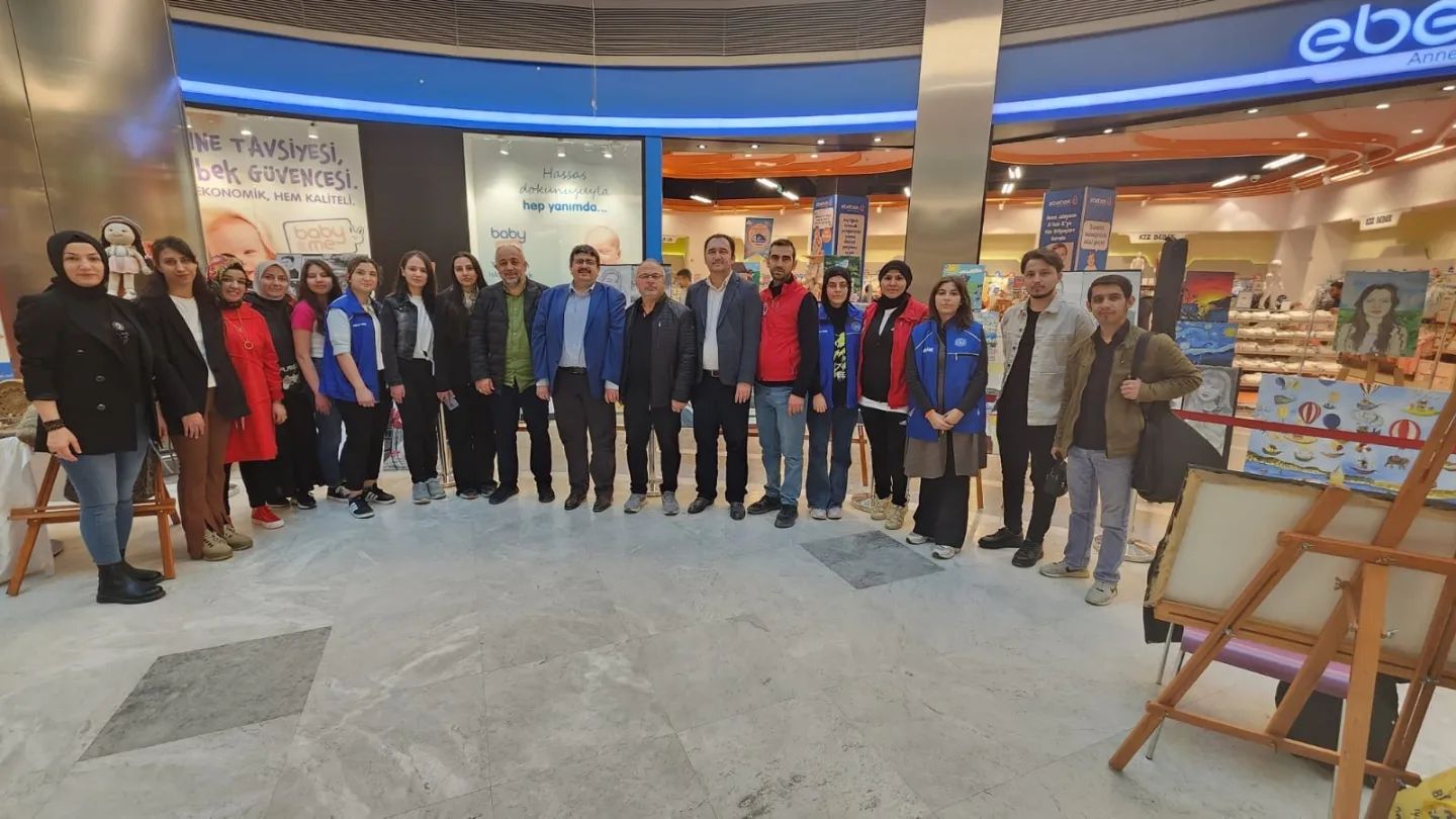 AFYON’DA ‘SOSYAL MEDYADAN SOSYAL MEYDANA’ ETKİNLİĞİ DÜZENLENDİ