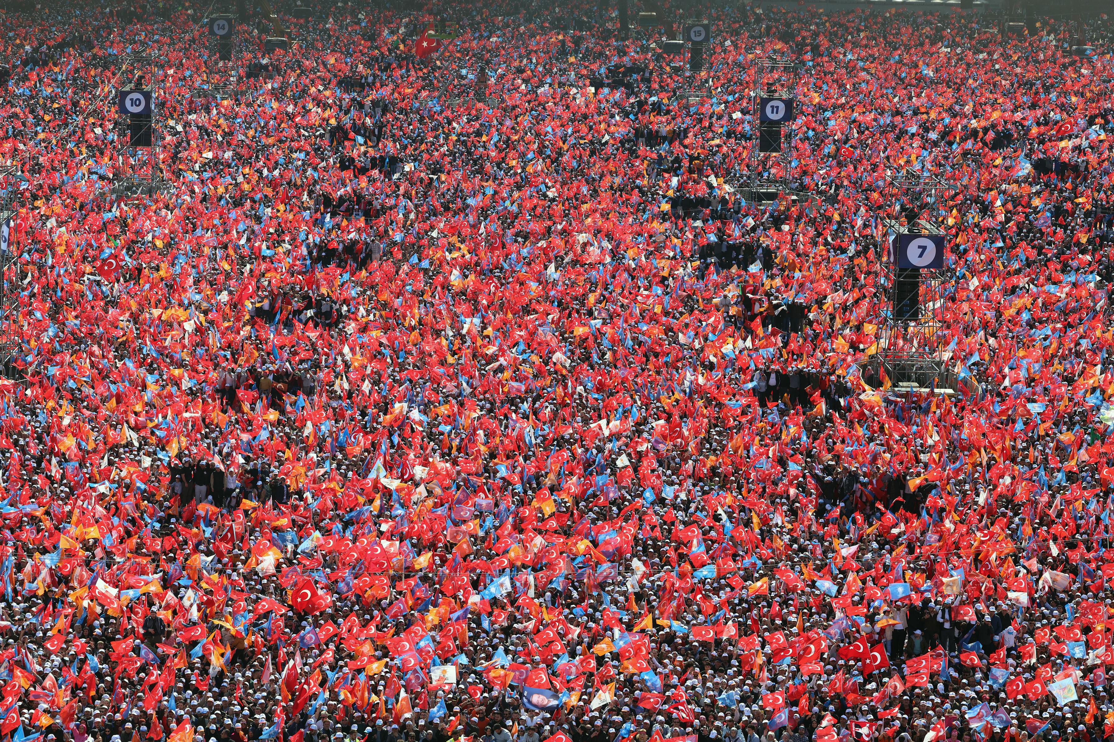 CUMHURBAŞKANI ERDOĞAN: "RESMİ RAKAM MİTİNGE KATILIM 1 MİLYON 700 BİN"