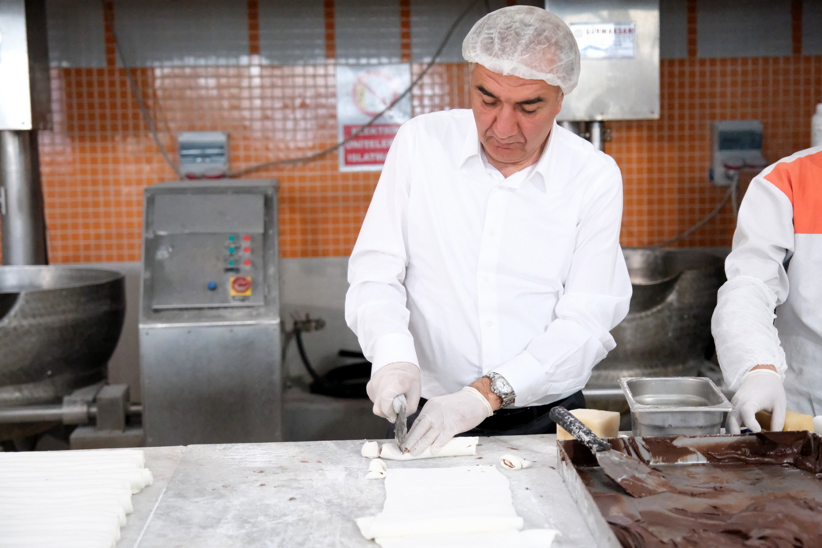 ARABACI OTOGARI ZİYARET ETTİ, LOKUM YAPTI