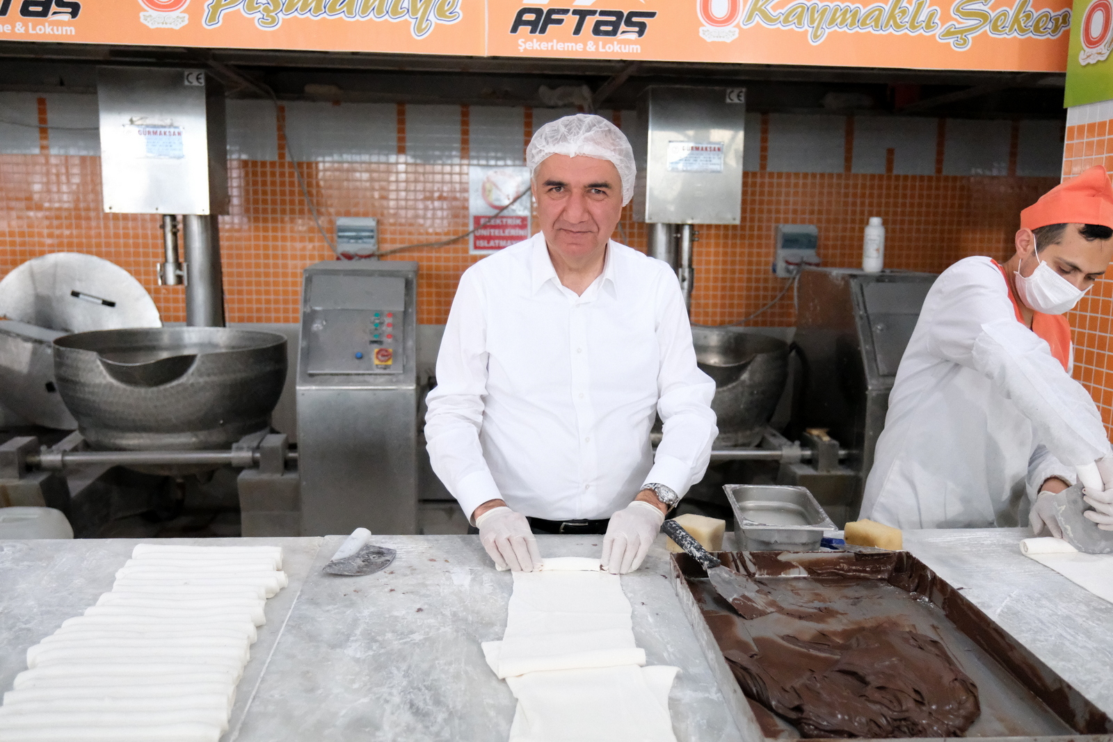 ARABACI OTOGARI ZİYARET ETTİ, LOKUM YAPTI