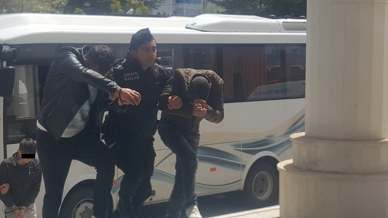 ZEHİR TACİRLERİ HAKİM KARŞISINDA
