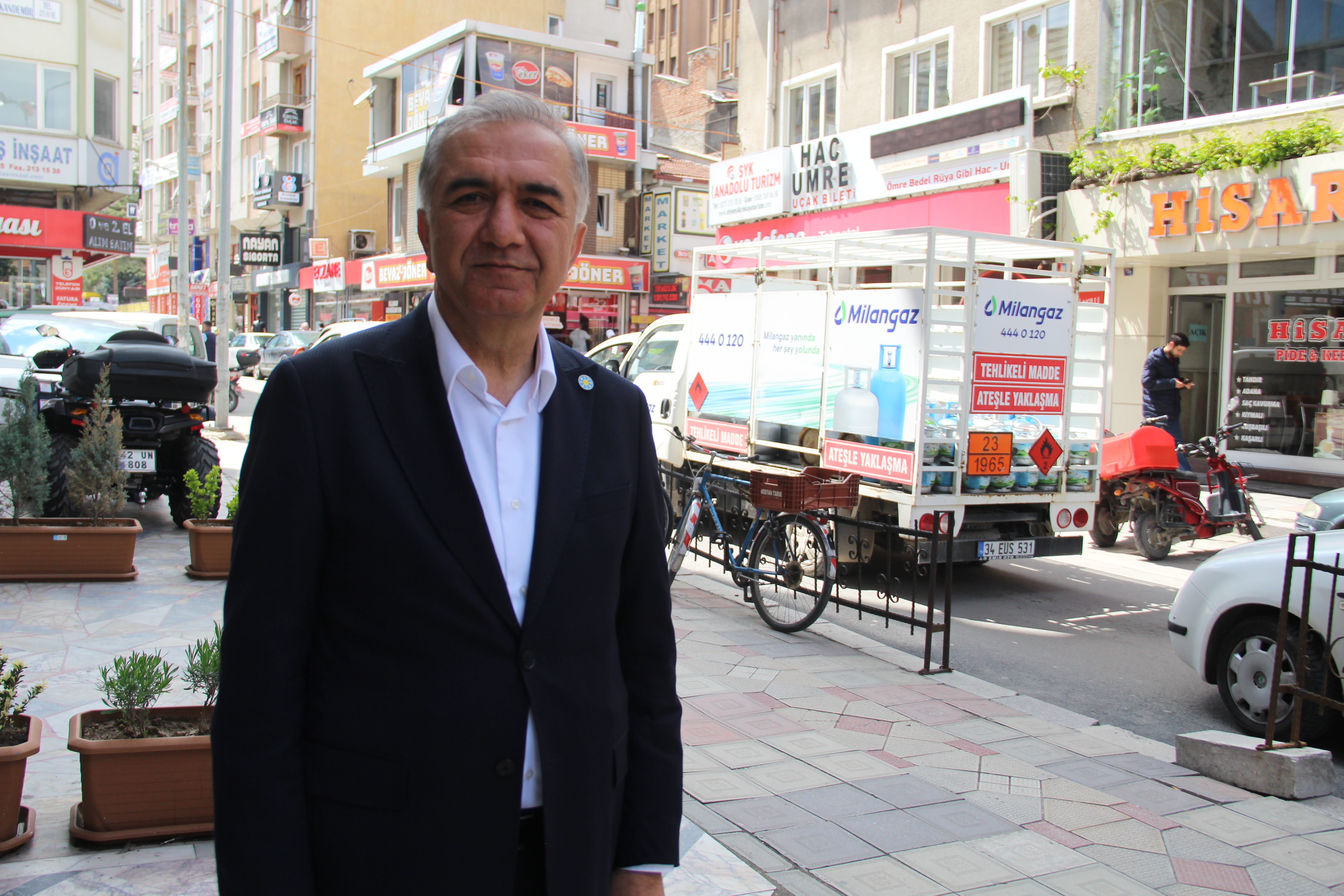 "ESNAF ÖNÜNÜ GÖREMİYOR"