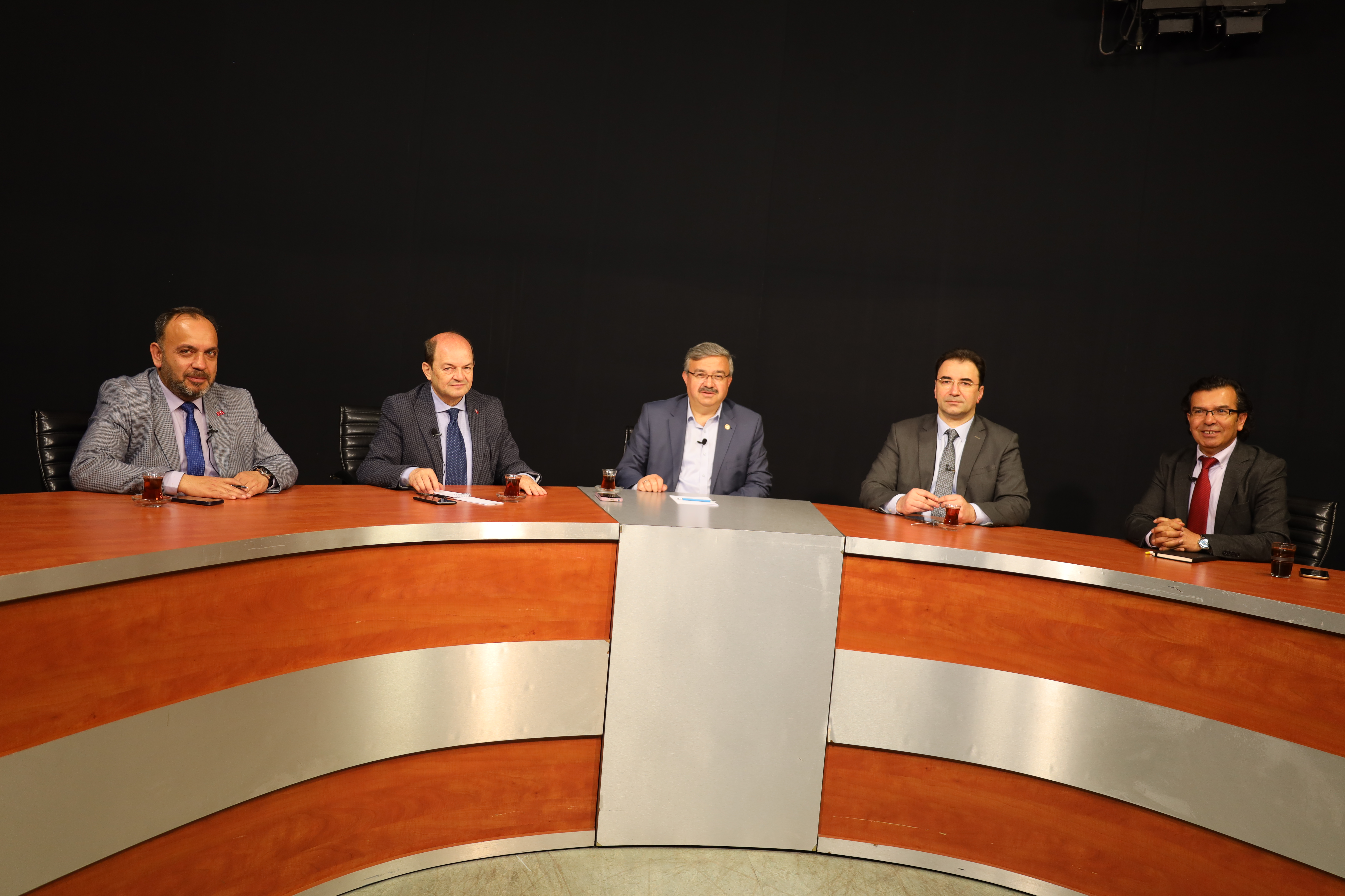 “AFYON BİZİM KIRMIZI ÇİZGİMİZ NE GEREKİYORSA YAPIYORUZ”