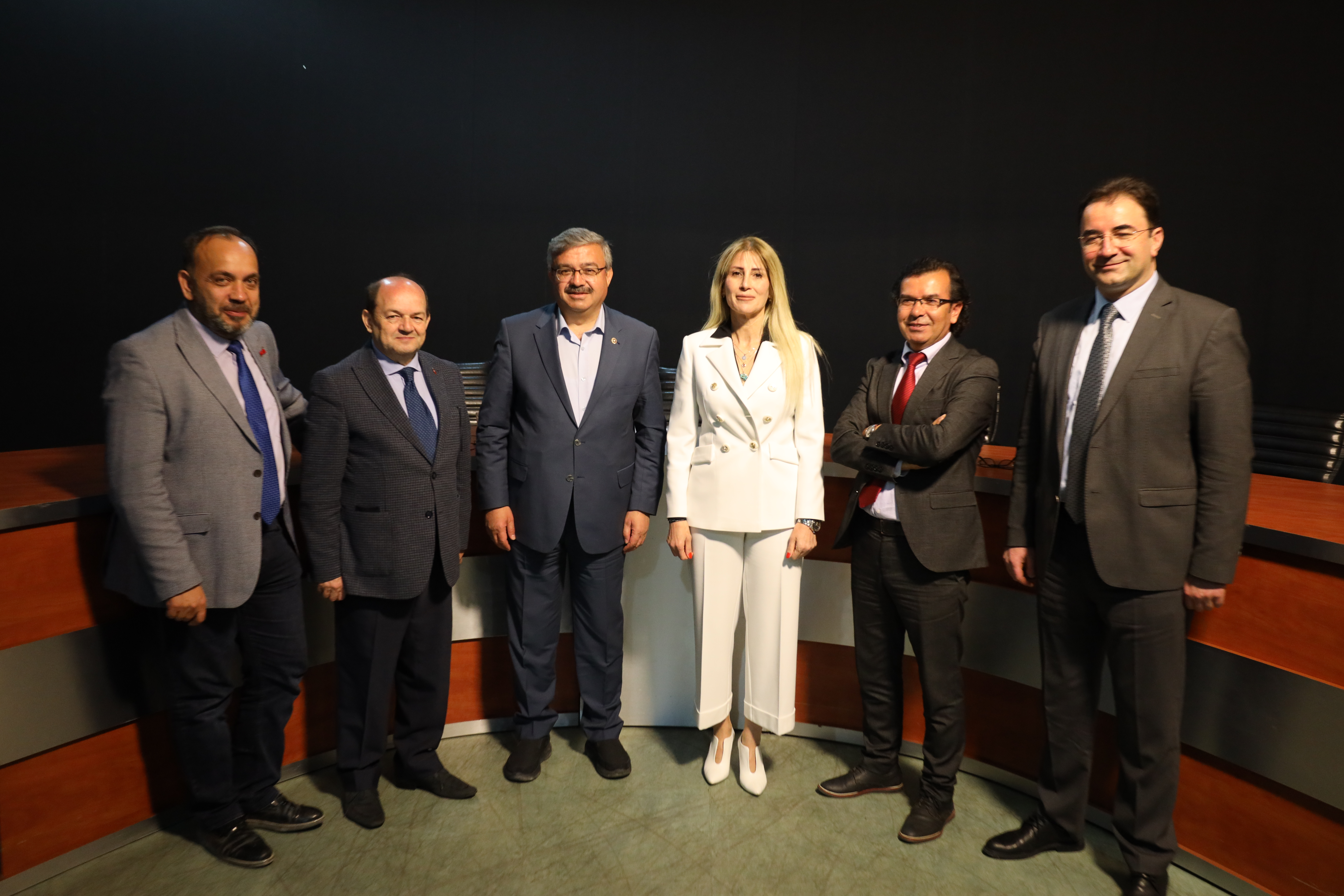 “AFYON BİZİM KIRMIZI ÇİZGİMİZ NE GEREKİYORSA YAPIYORUZ”