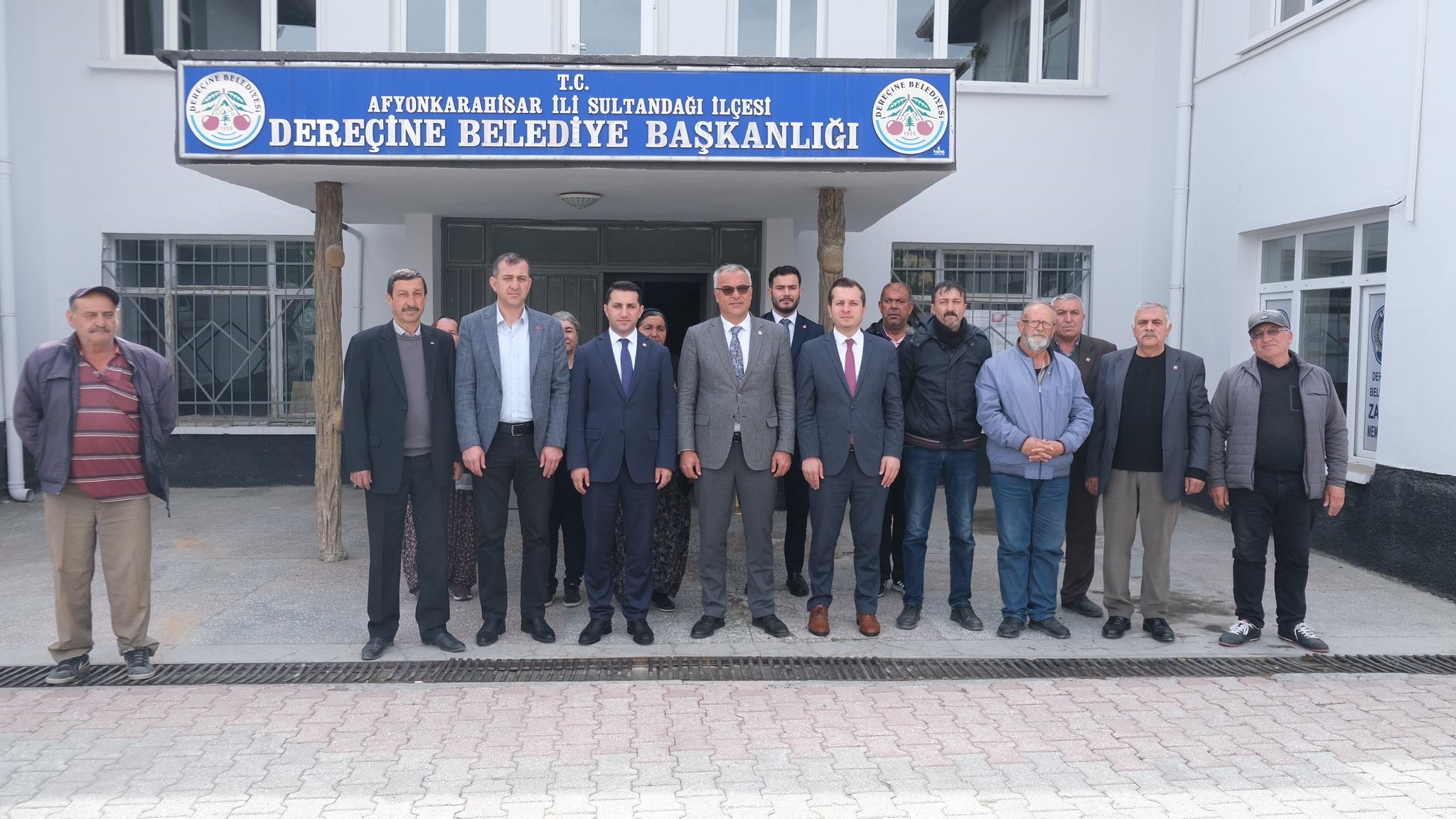 “ÇİFTÇİLER KENDİ KADERİNE TERK EDİLMEMELİ”