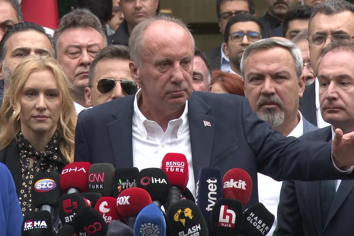 MUHARREM İNCE, CUMHURBAŞKANI ADAYLIĞINDAN ÇEKİLDİ