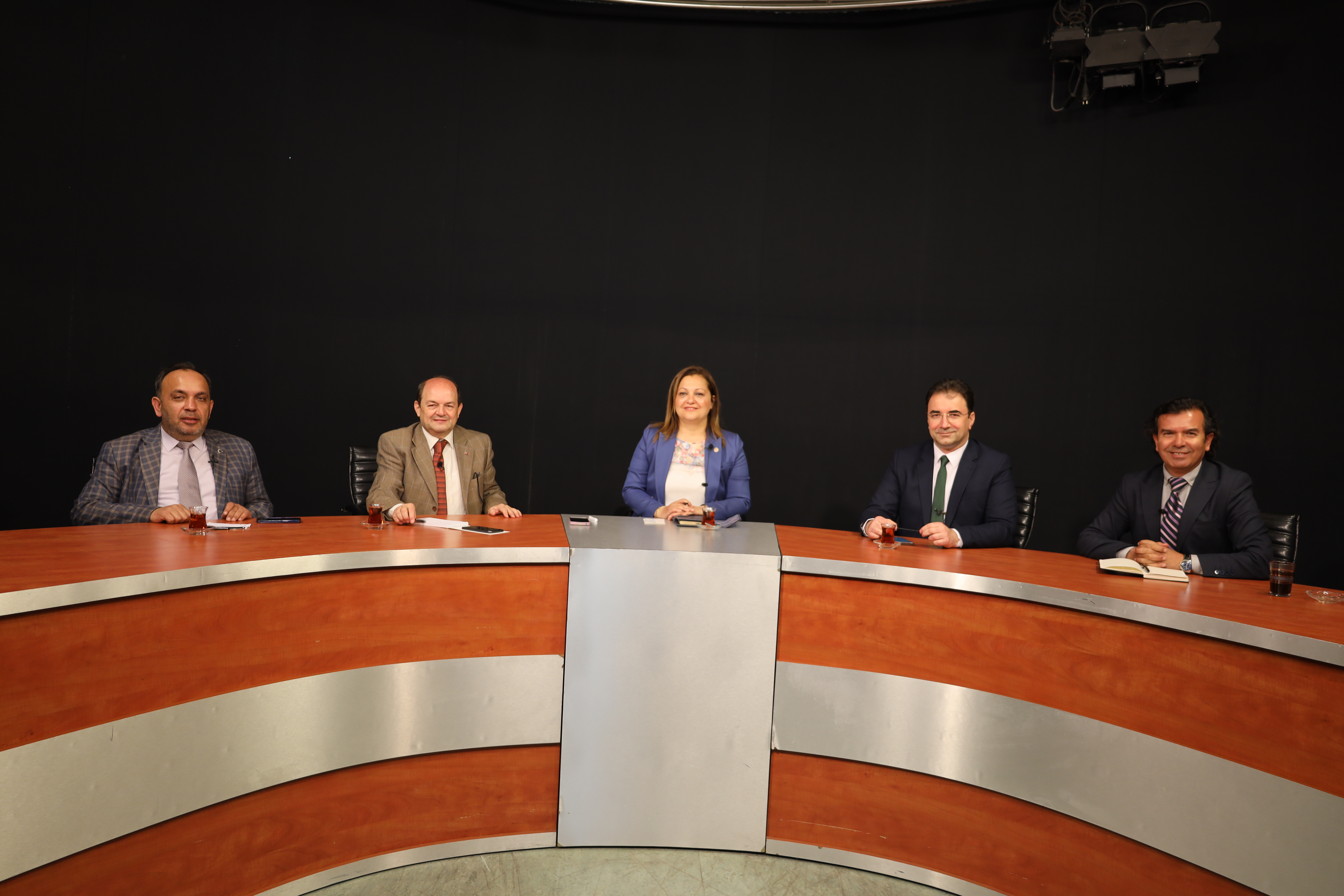 “İKTİDARI ÇALIŞTIRMAYA ÇALIŞAN BİR MİLLETVEKİLİYİM”