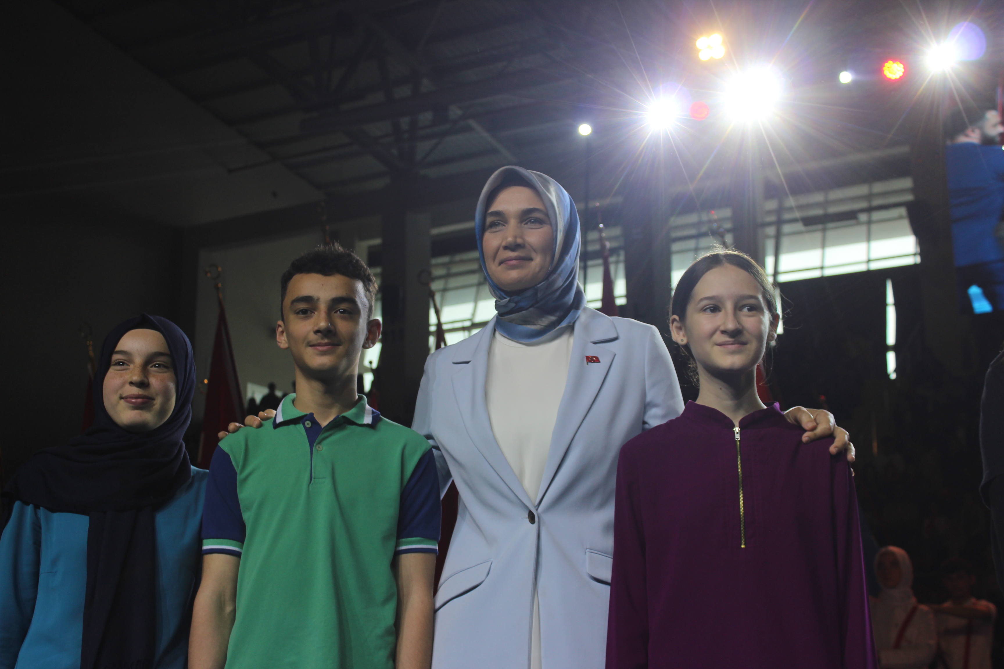 19 MAYIS’TA ŞİİR VE KOMPOZİSYON YARIŞMALARINDA DERECEYE GİRENLER ÖDÜL ALDI