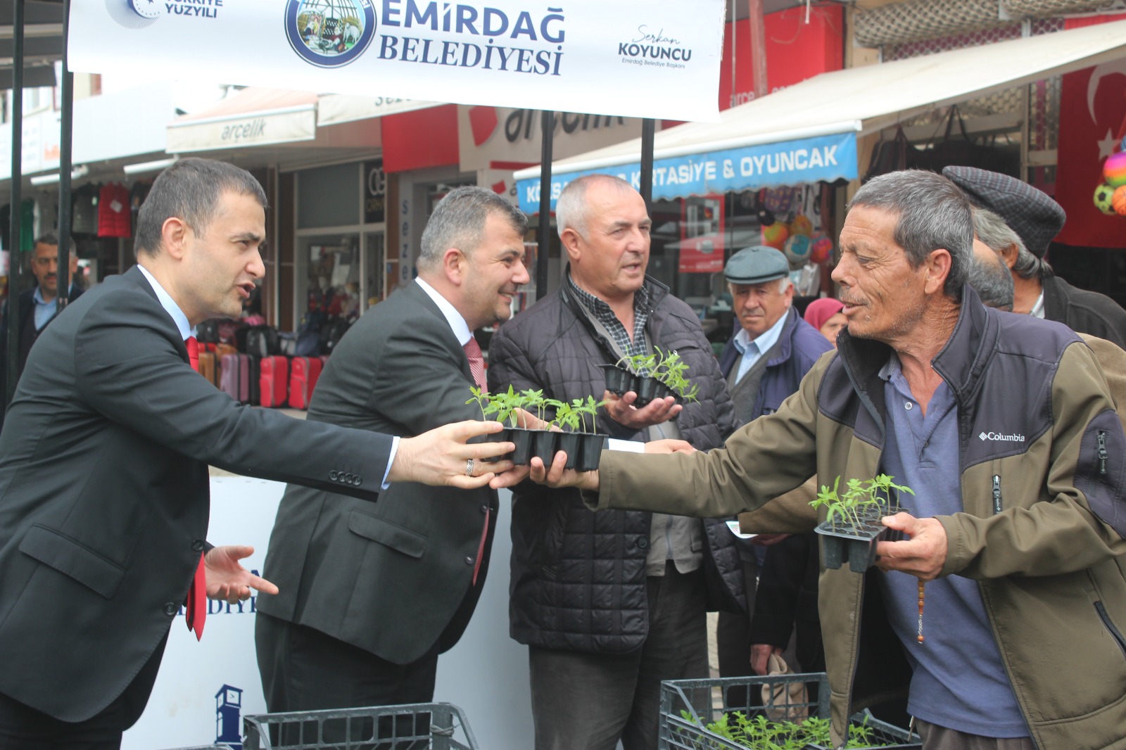 YARIM ASIRLIK ATA TOHUMLARI VATANDAŞLA BULUŞTU