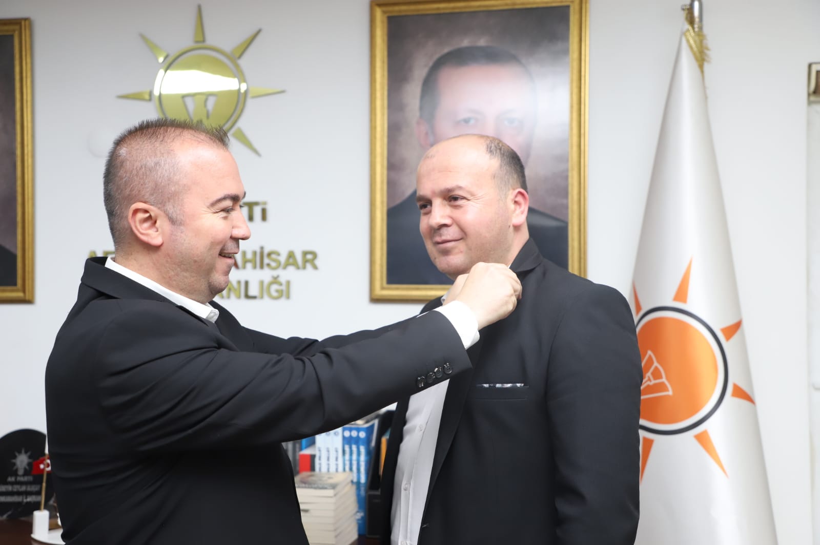 AK PARTİ’DE TRANSFERLER DEVAM EDİYOR
