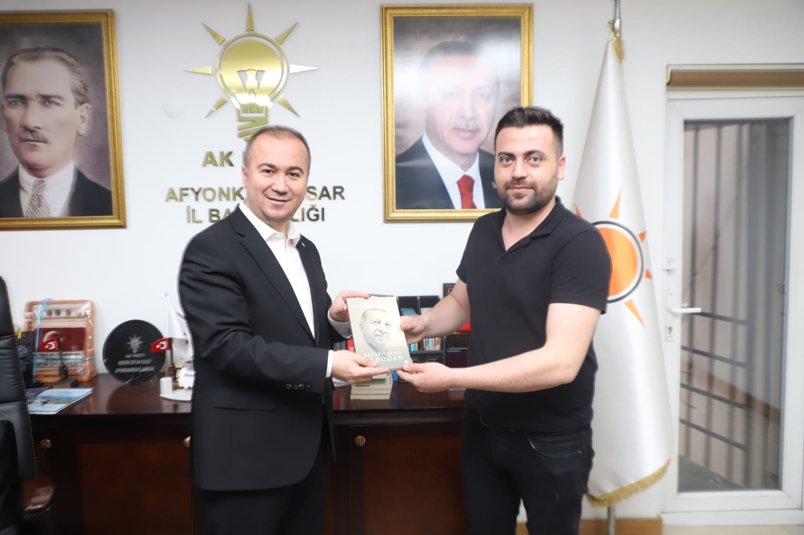 AK PARTİ’DE TRANSFERLER DEVAM EDİYOR
