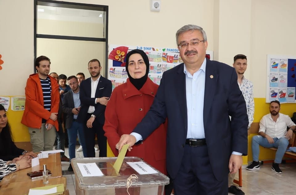“AFYONUMUZA, ÜLKEMİZE VE MİLLETİMİZE HAYIRLI OLSUN”