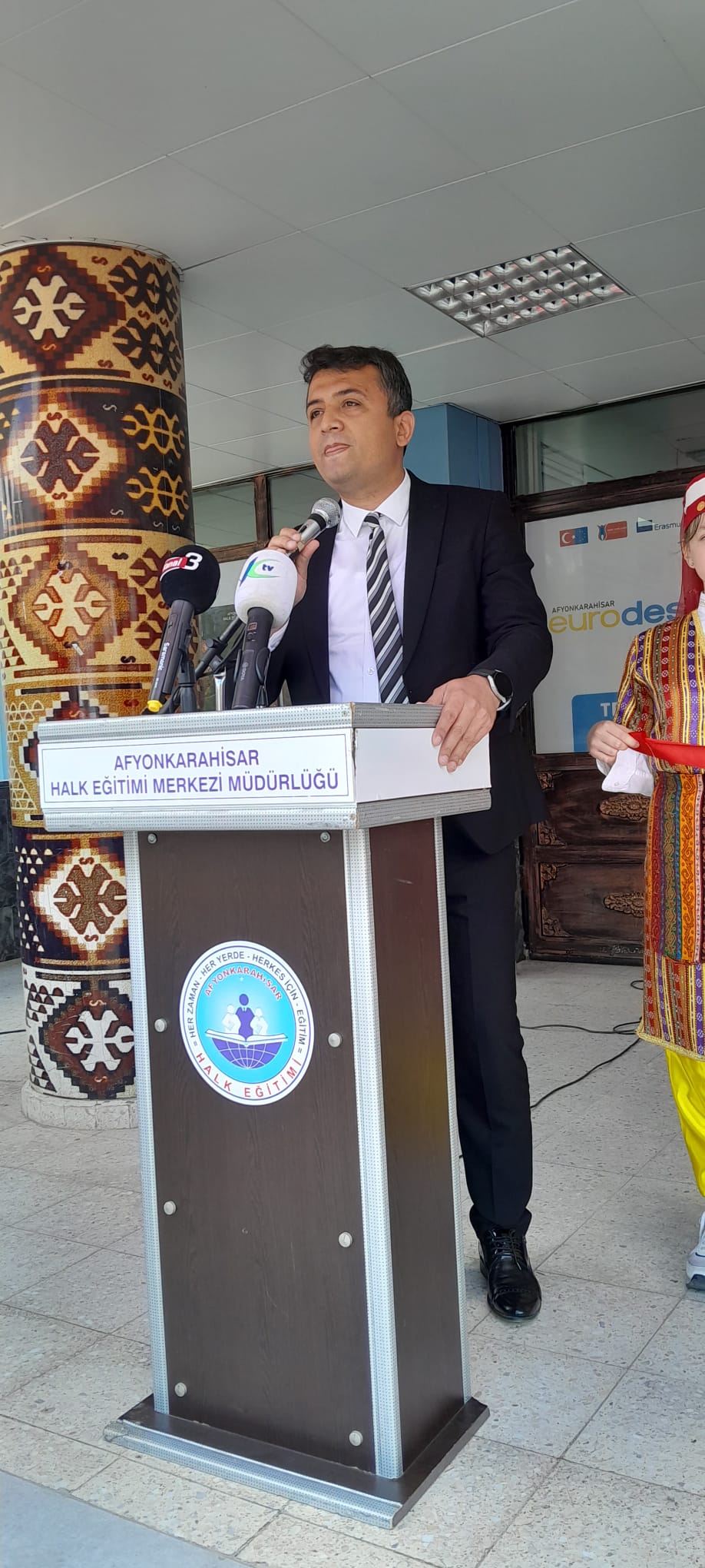 "KURSİYERLERİN ESERLERİ SERGİLENDİ"