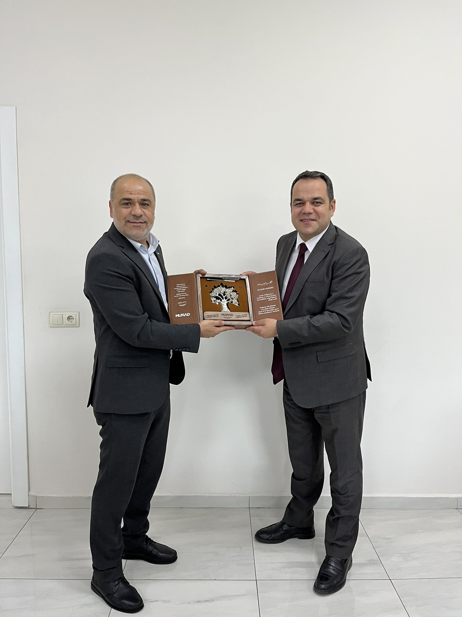 MÜSİAD YÖNETİMİNDEN NEZAKET ZİYARETİ