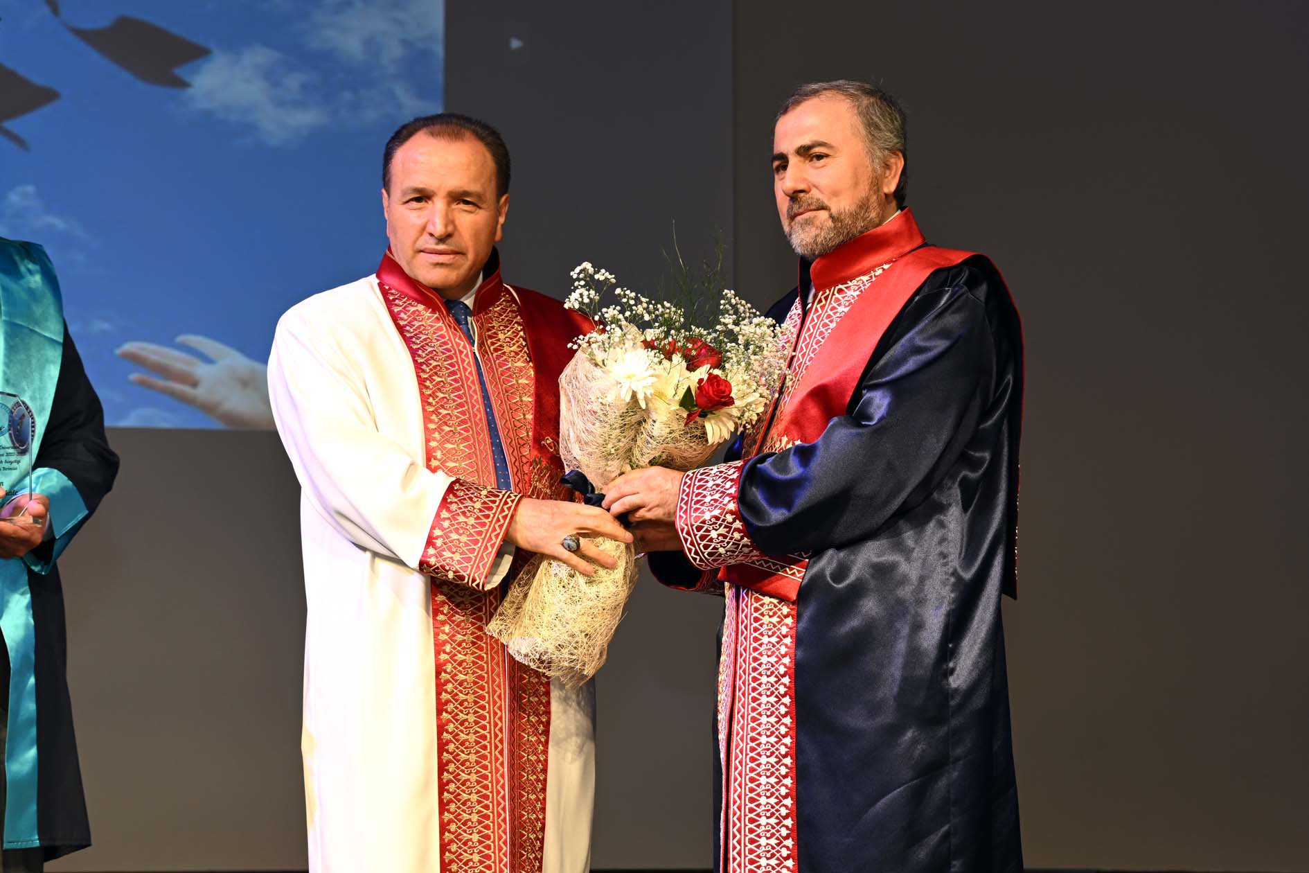 “MEZUNİYET BİR SON DEĞİL BAŞLANGIÇ”