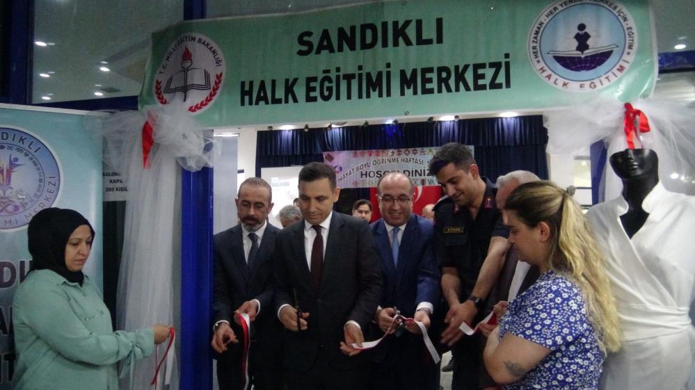 EL EMEĞİ ÜRÜNLER BEĞENİYE SUNULDU