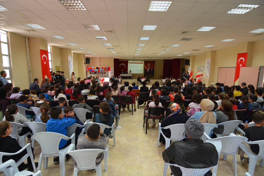 SANDIKLI’DA 4. SINIFLAR BİLGİLERİNİ YARIŞTIRDI