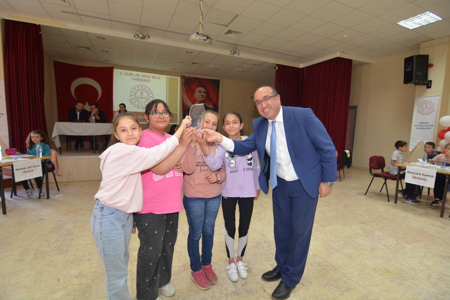 SANDIKLI’DA 4. SINIFLAR BİLGİLERİNİ YARIŞTIRDI