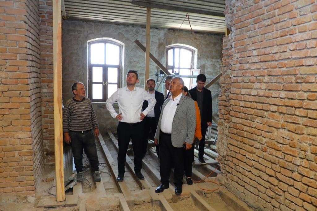 TARİHİ İZMİR İSTASYONU’NDA DÖNÜŞÜM