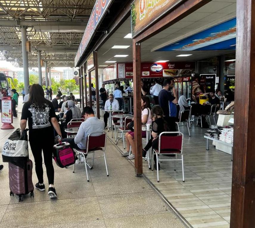 BAYRAMA GÜNLER KALA OTOGAR HAREKETLENDİ