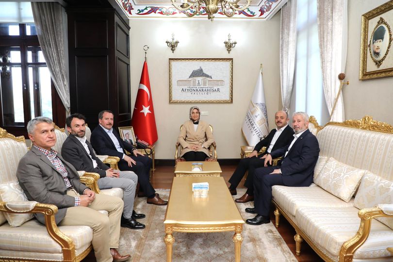 MEMUR-SEN'DEN VALİ YİĞİTBAŞI'YA ZİYARET