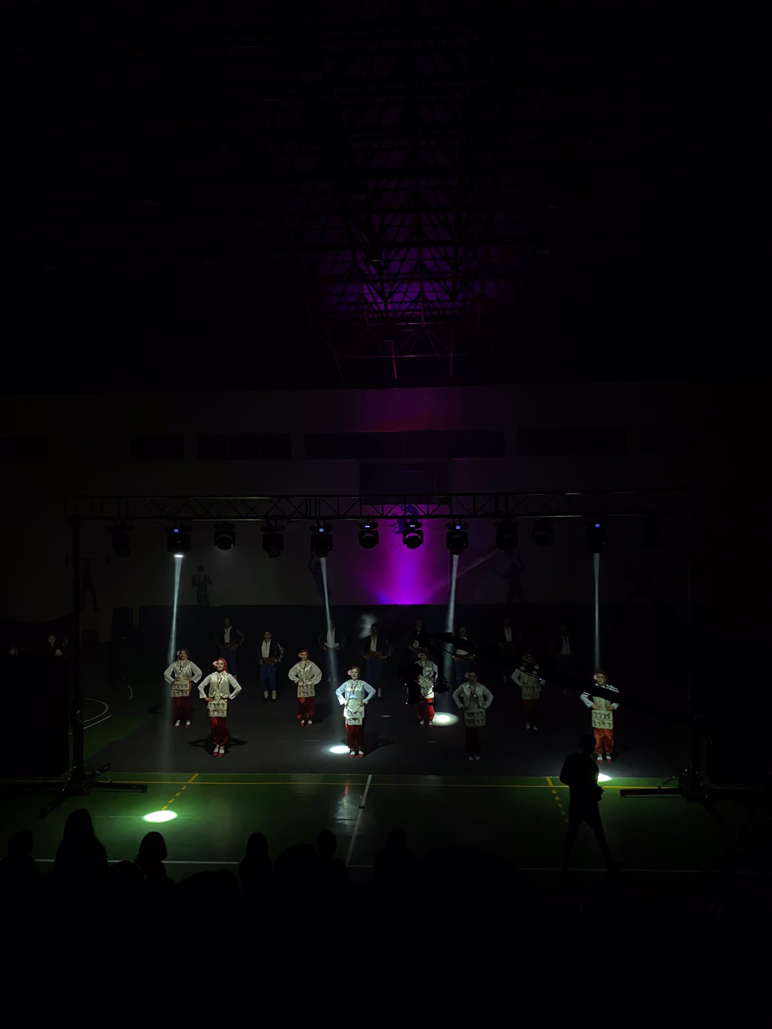 BOLVADİN’DE MUAZZAM BİR HALK DANSLARI GECESİ