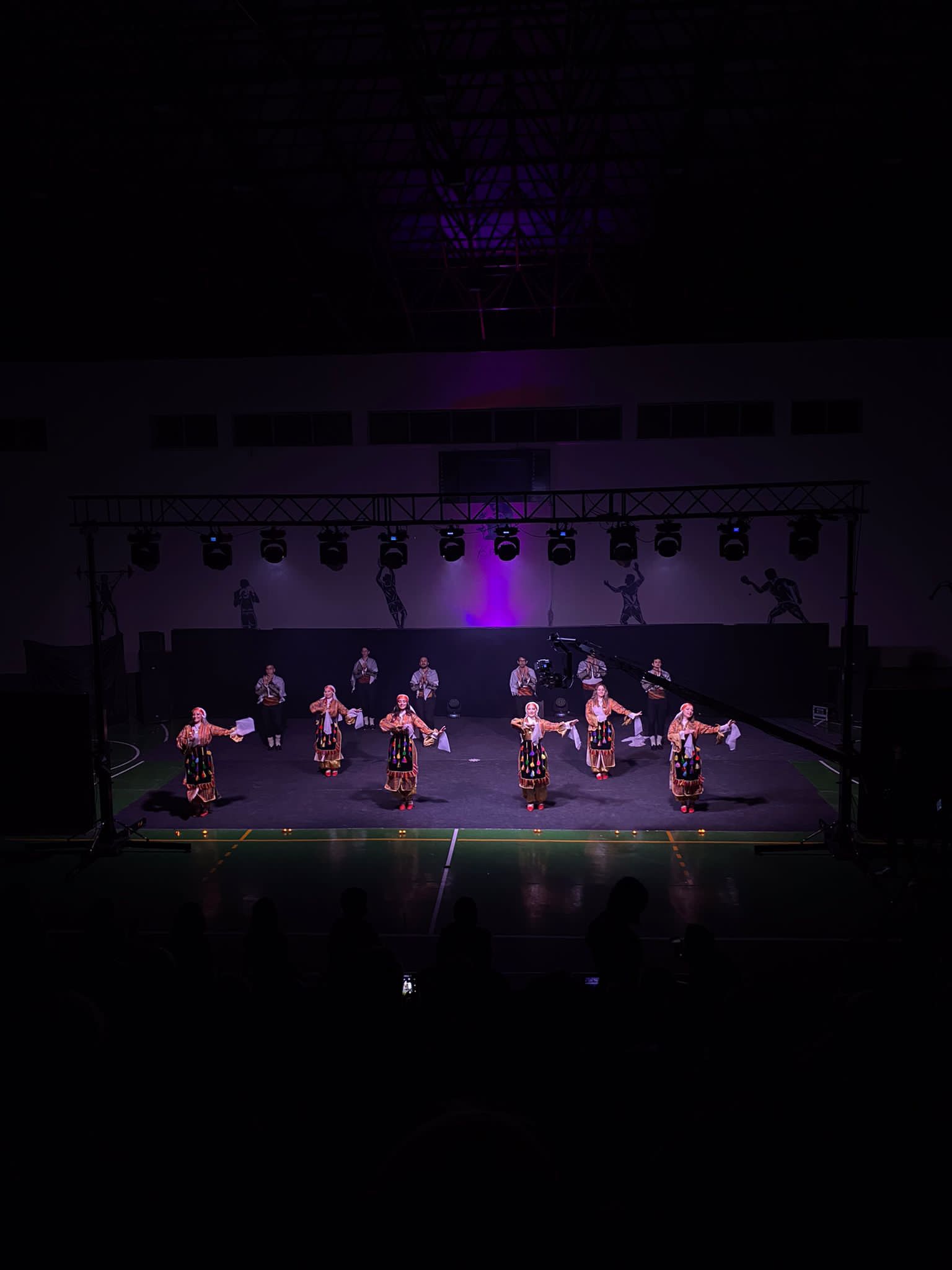 BOLVADİN’DE MUAZZAM BİR HALK DANSLARI GECESİ