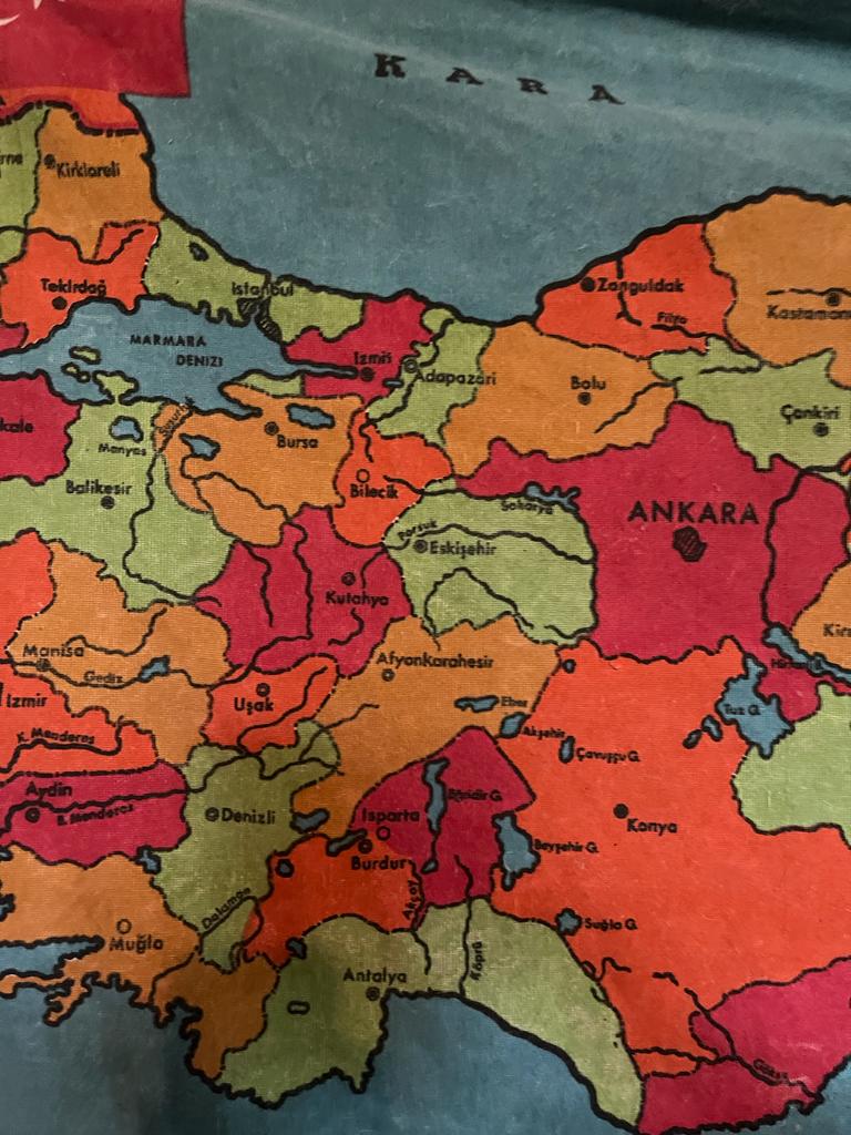 ÇÖLÜN ORTASINDA BİR VAHA GİBİ