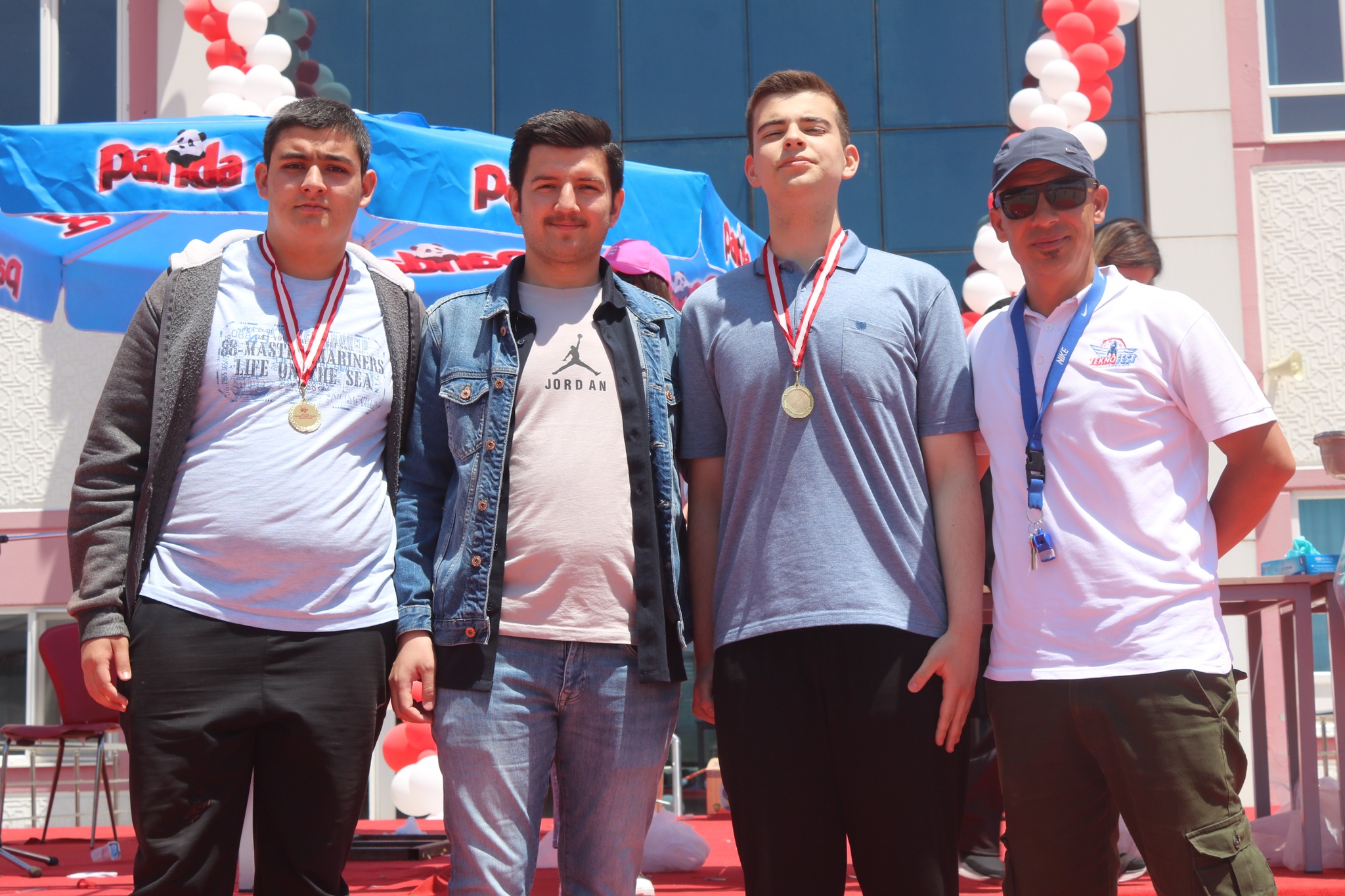 GELENEKSEL BAHAR ŞENLİĞİ İLE STRES ATTILAR