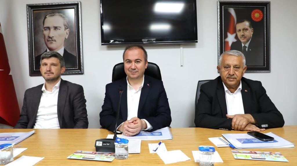 AK PARTİ İL YÖNETİMİ BAŞKAN ZEYBEK’İ AĞIRLADI