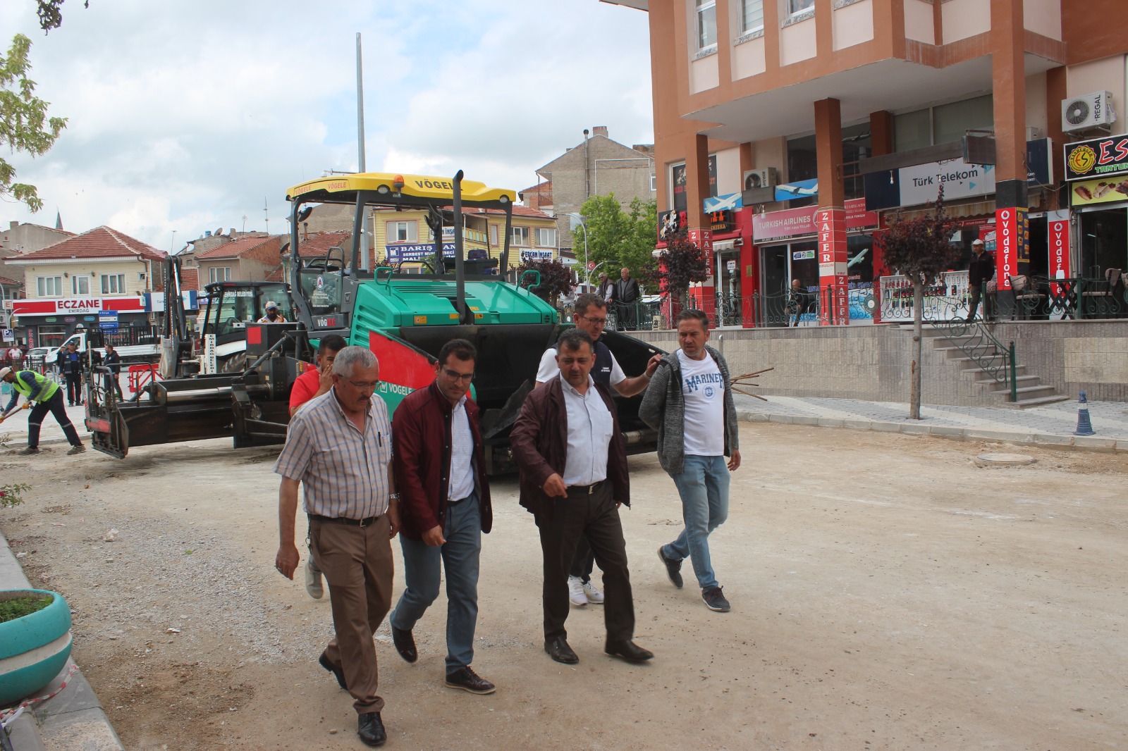 ESKİŞEHİR CADDESİ ASFALTLA BULUŞTU
