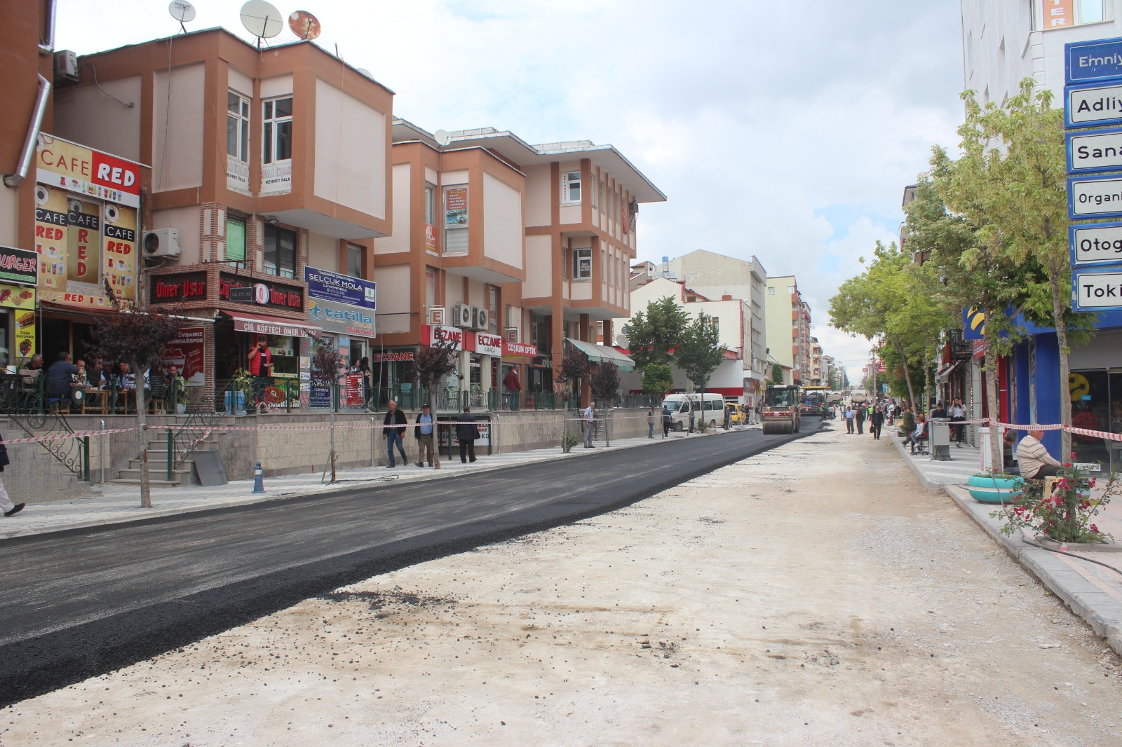 ESKİŞEHİR CADDESİ ASFALTLA BULUŞTU