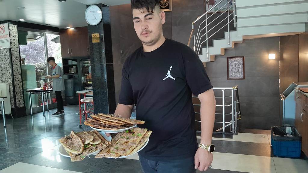 ÜNLÜ İSİMLERİN UĞRAK NOKTASI 