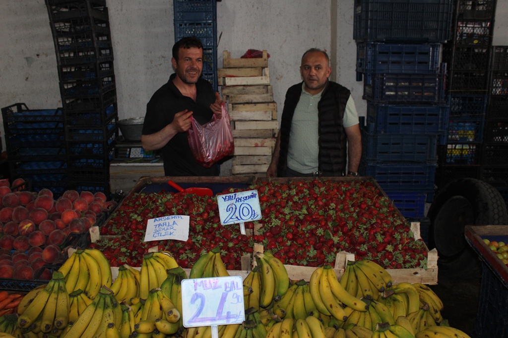 PAZARDA FİYATLAR UCUZLADI