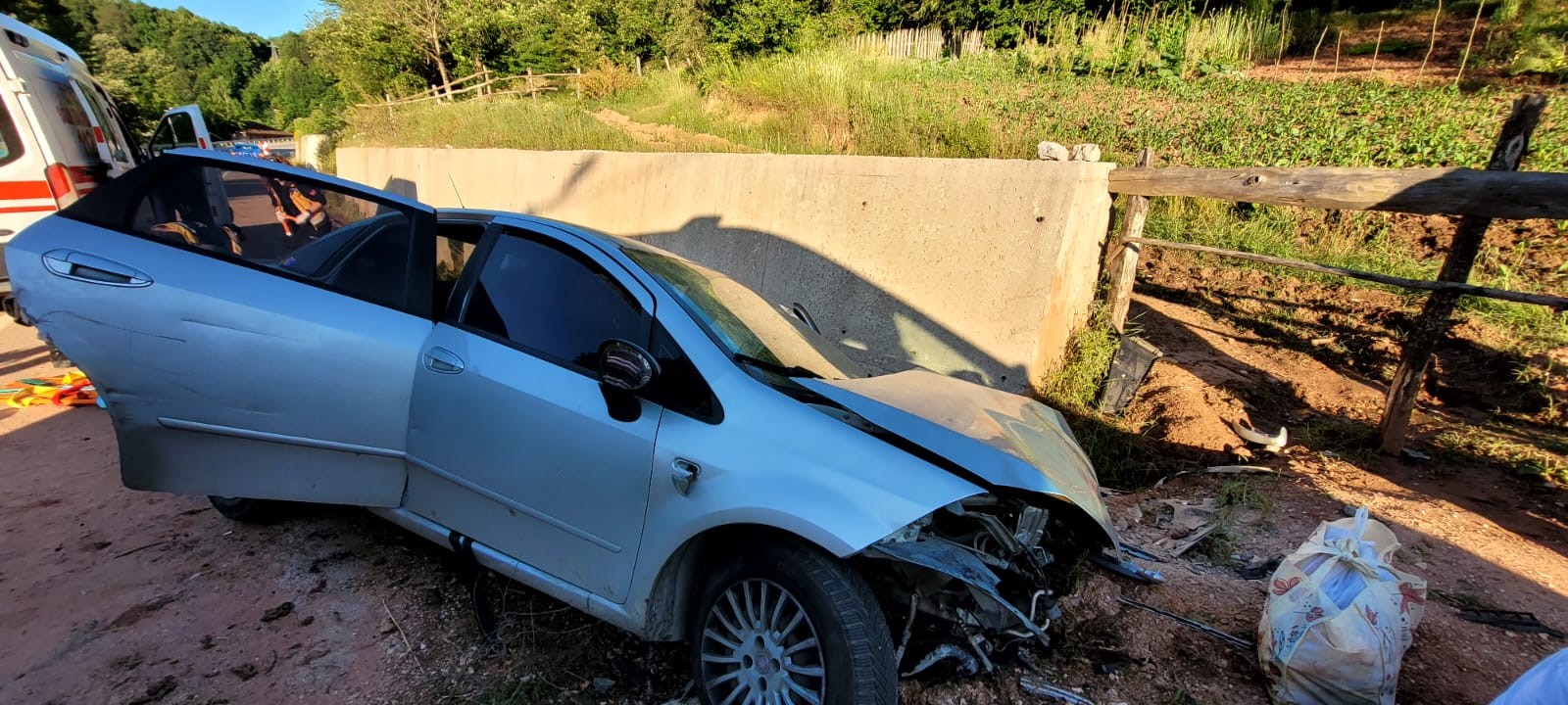 BAYRAM YOLUNDA FECİ KAZA: 3 ÖLÜ, 1 AĞIR YARALI