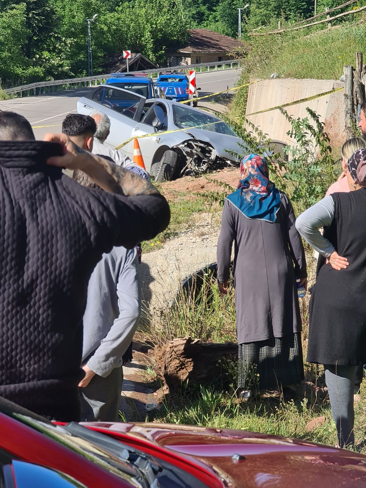BAYRAM YOLUNDA FECİ KAZA: 3 ÖLÜ, 1 AĞIR YARALI