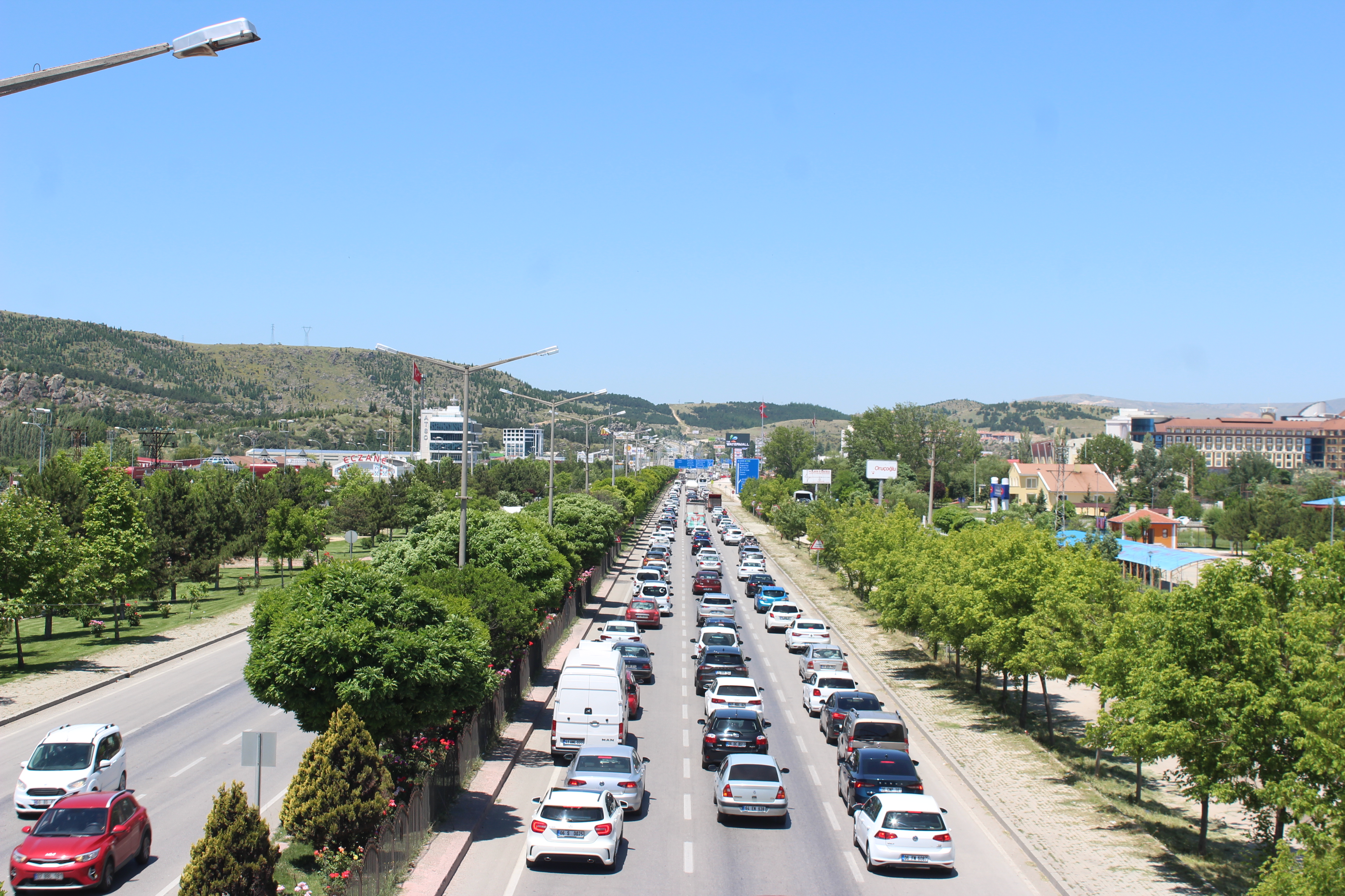 KARAYOLU TRAFİĞİNDE TATİL YOĞUNLUĞU