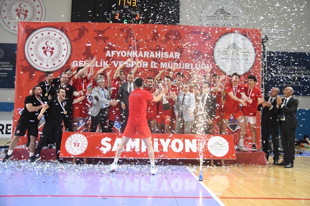ZİRAAT BANKASI GENÇLERDE TÜRKİYE ŞAMPİYONU