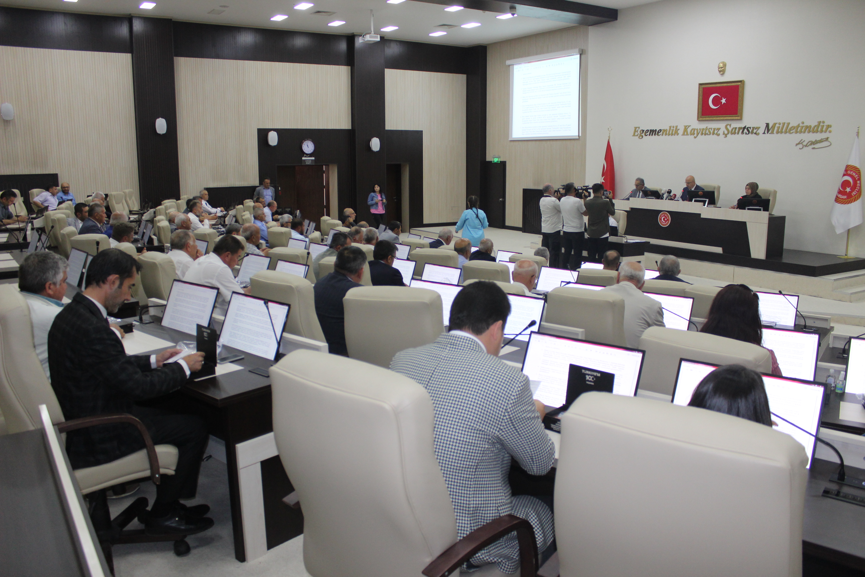 ÖZEL FİRMALAR KÖYLERE GES’LER YAPIYOR