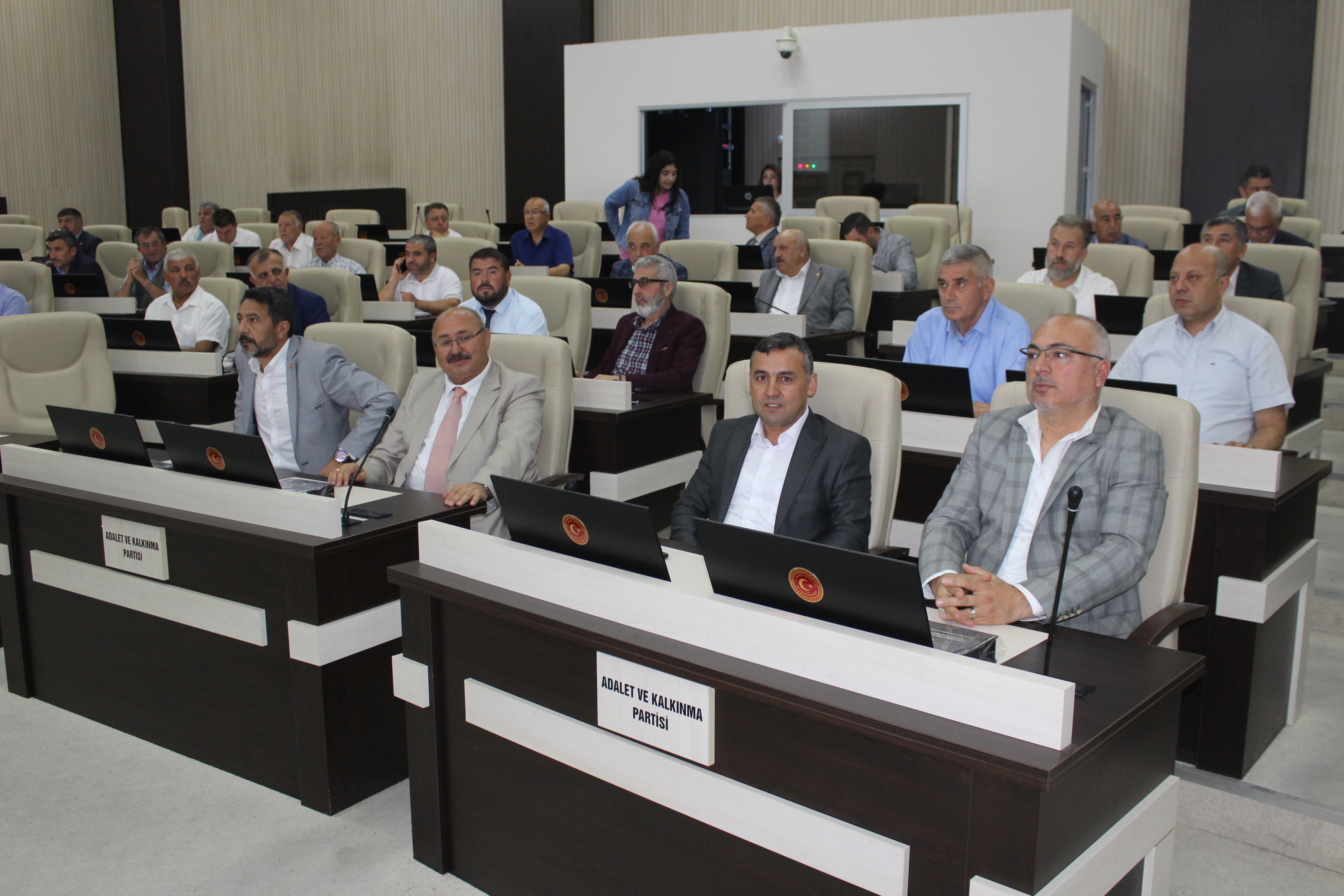 ÖZEL FİRMALAR KÖYLERE GES’LER YAPIYOR