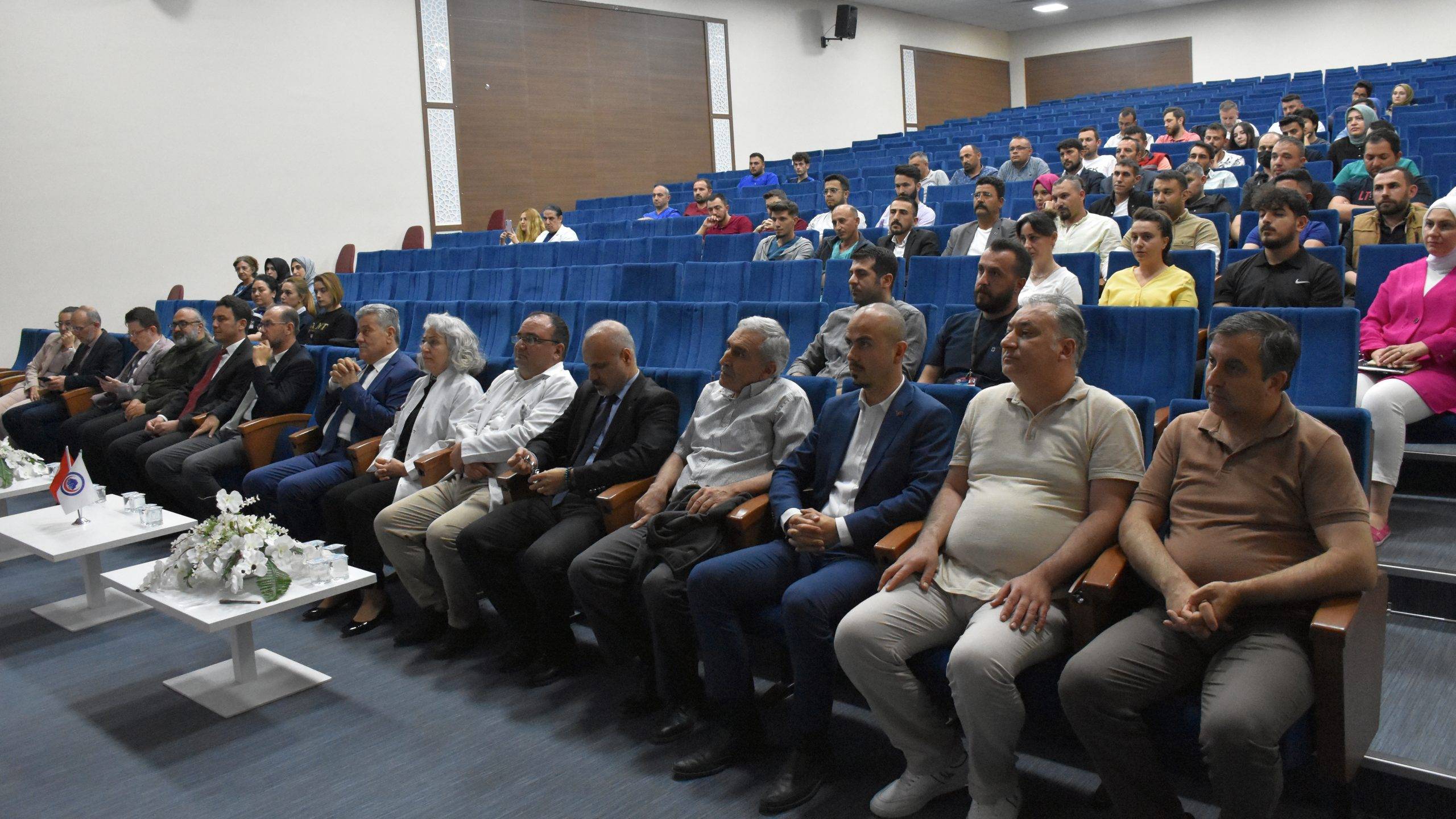 AFSÜ'NÜN DEPREM KAHRAMANLARINA ÖZEL TÖREN