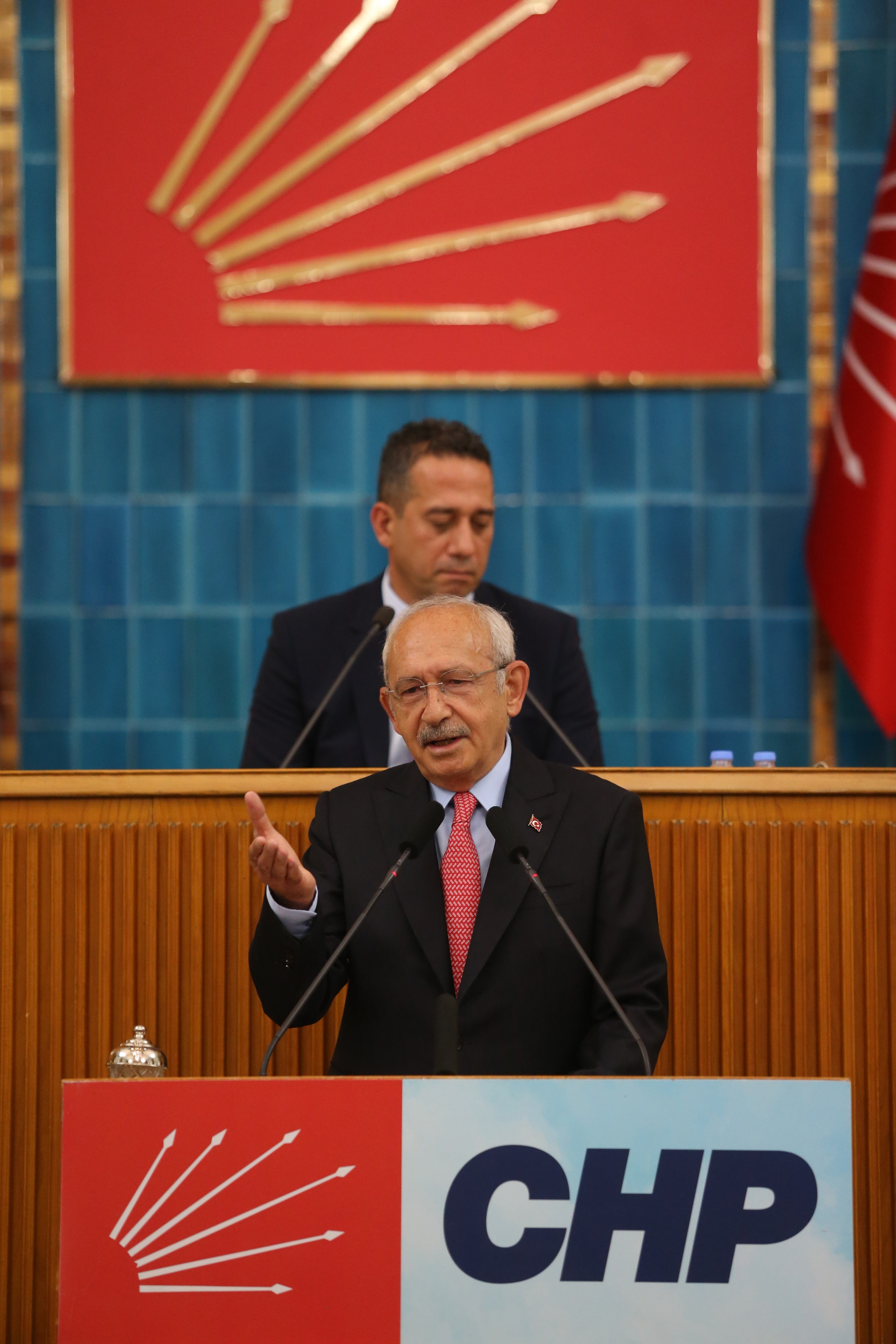 “NEYİN DEĞİŞTİĞİNE DEĞİL, NEYİN DEĞİŞMEDİĞİNE BAKARSAK HATA YAPMIŞ OLURUZ”