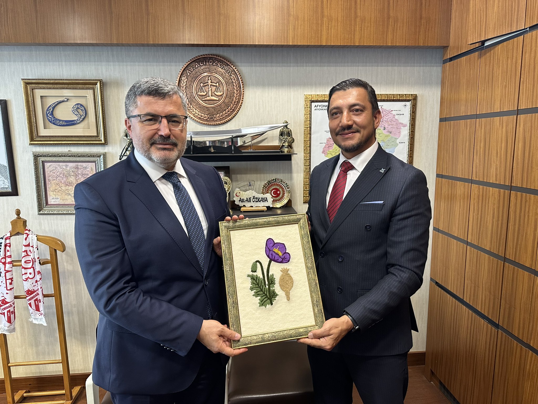 TÜGVA YÖNETİMİ ÖZKAYA’YI ZİYARET ETTİ