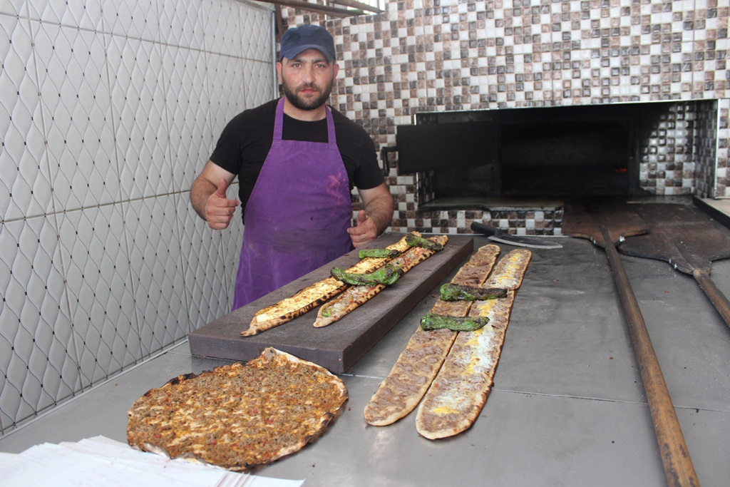 KİRAZ BAHÇELERİNİN ORTASINDA EŞSİZ BİR LEZZET