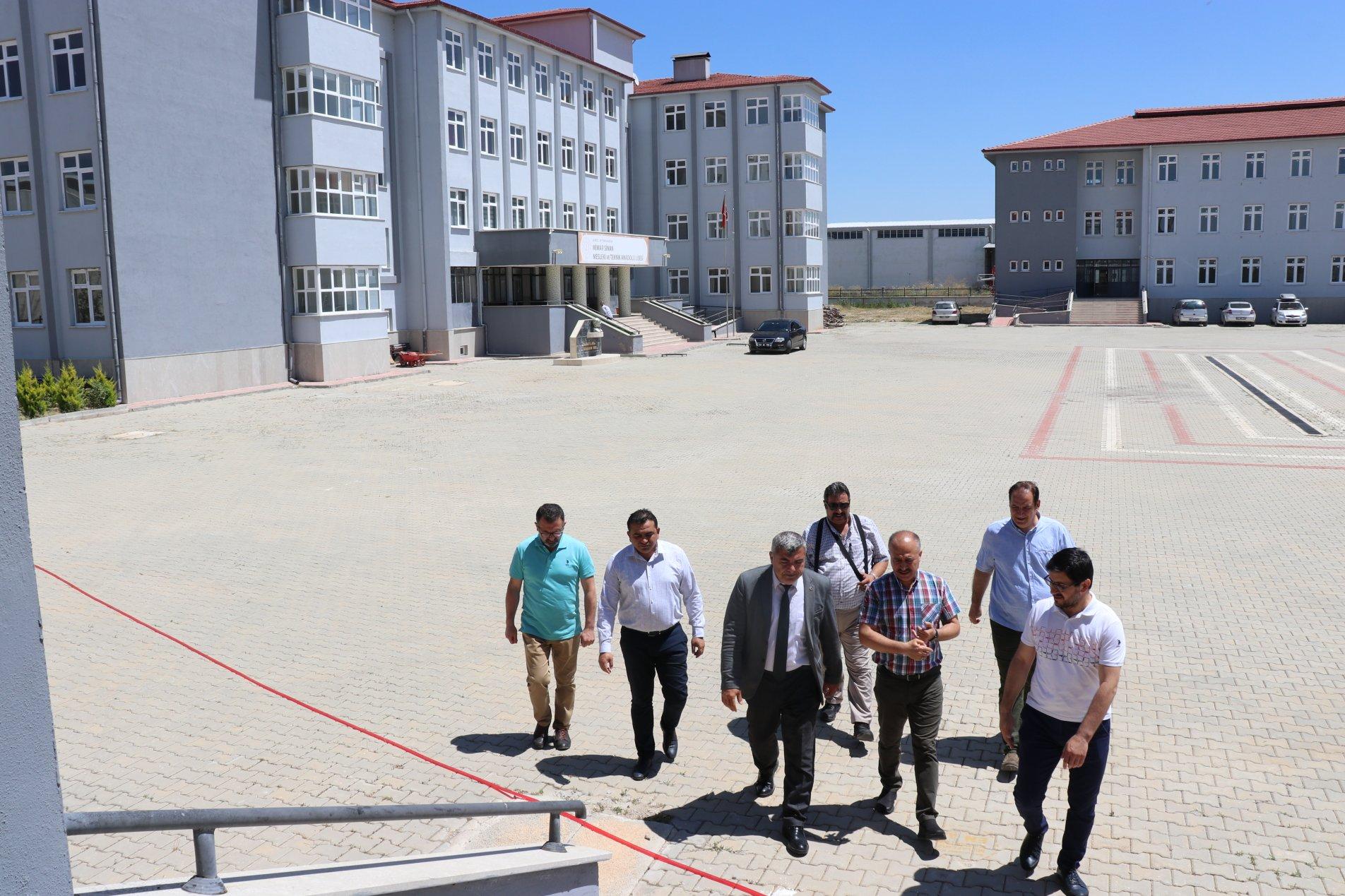 İL MÜDÜRÜ SÜNNETCİ İNCELEMELERDE BULUNDU