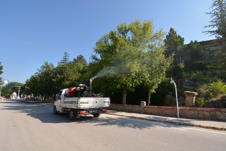HALK SAĞLIĞI İÇİN HAŞEREYLE MÜCADELE SÜRÜYOR